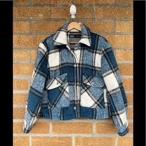 ZARA CROPPED PLAID OVER SHIRT BLUE/WHITE SMALL